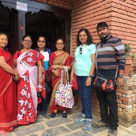 Shrestha Hotel & Restaurant Bandipur Ngoại thất bức ảnh