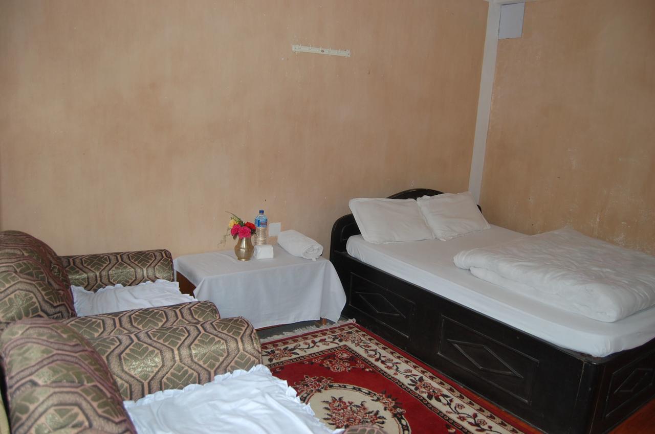 Shrestha Hotel & Restaurant Bandipur Ngoại thất bức ảnh